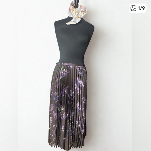 Ralph Lauren Floral Pleated Satin Charmeuse skirt - Picture 5 of 5